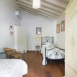 Casa Al Fiume مزرعة للإقامة *